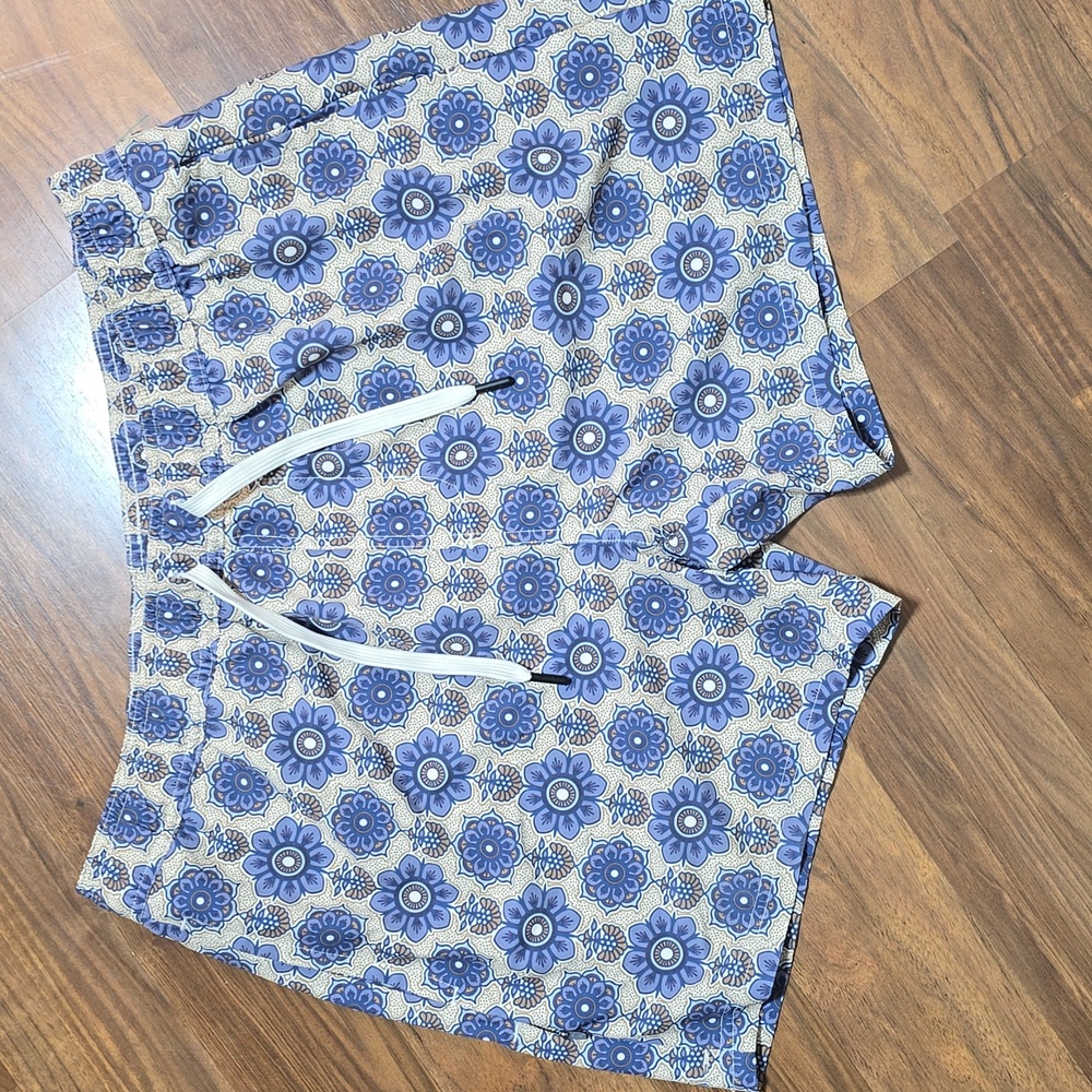 Bylt Premium Basic Floral Patterned Swim Shorts - image 1